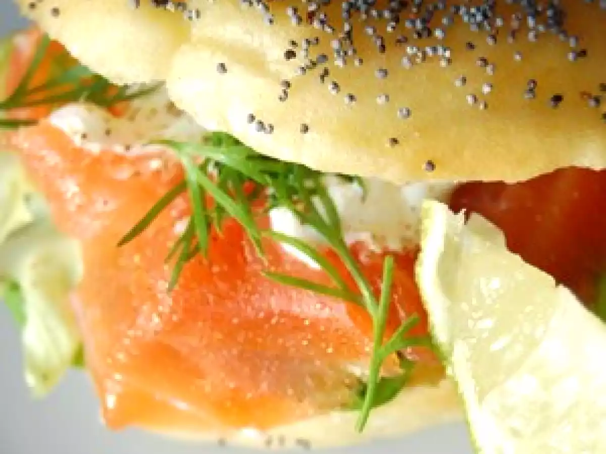 Bagels au saumon pour brunch nordique