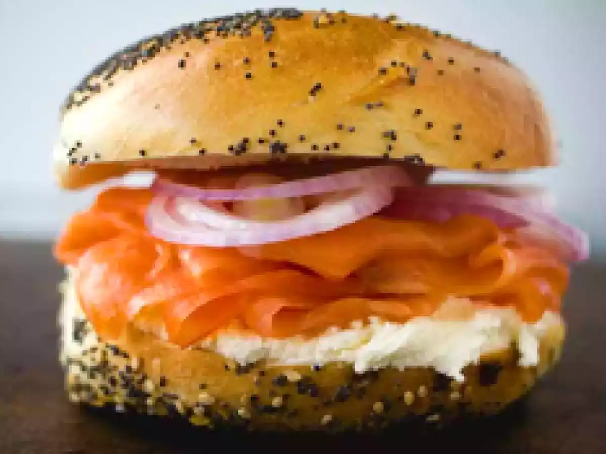 Bagels Cream Cheese & Lox