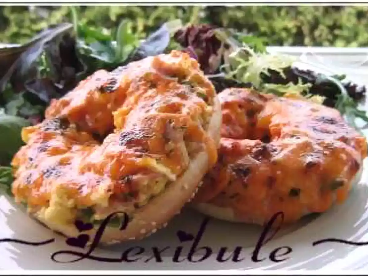 Bagels gratinés aux oeufs et jambon