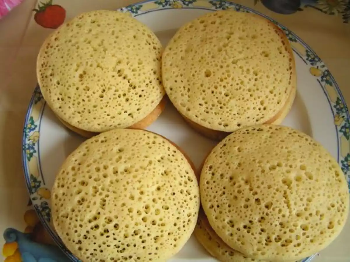 Baghrir, les fameuses crêpes aux mille trous