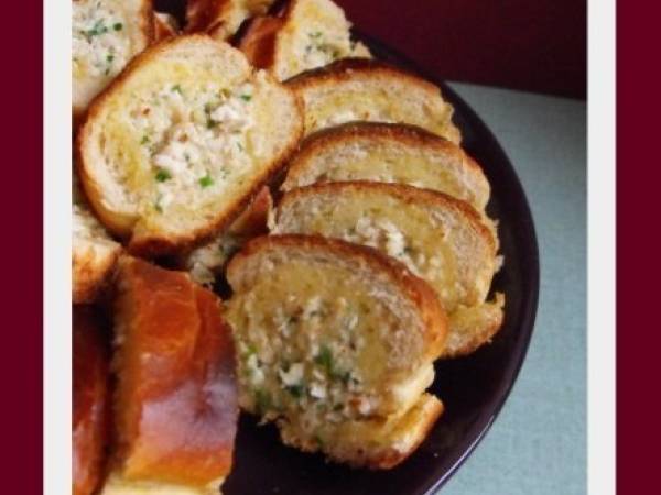 Baguette farcie au poulet et aux herbes