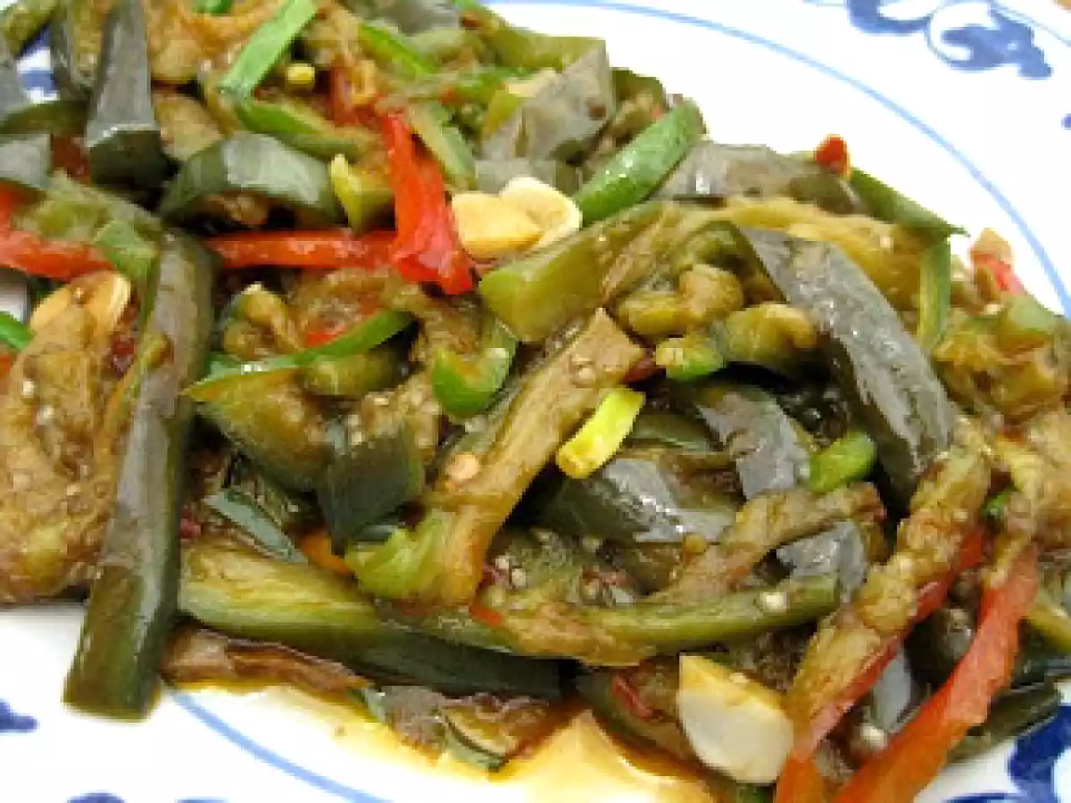 Baguettes et sac à dos #1 : Aubergines braisées à la chinoise
