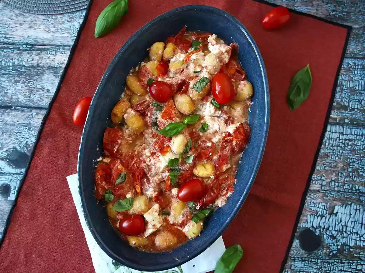 Baked feta gnocchi au Airfryer, le plat hyper rapide à préparer aux tomates cerise et feta! - photo 5