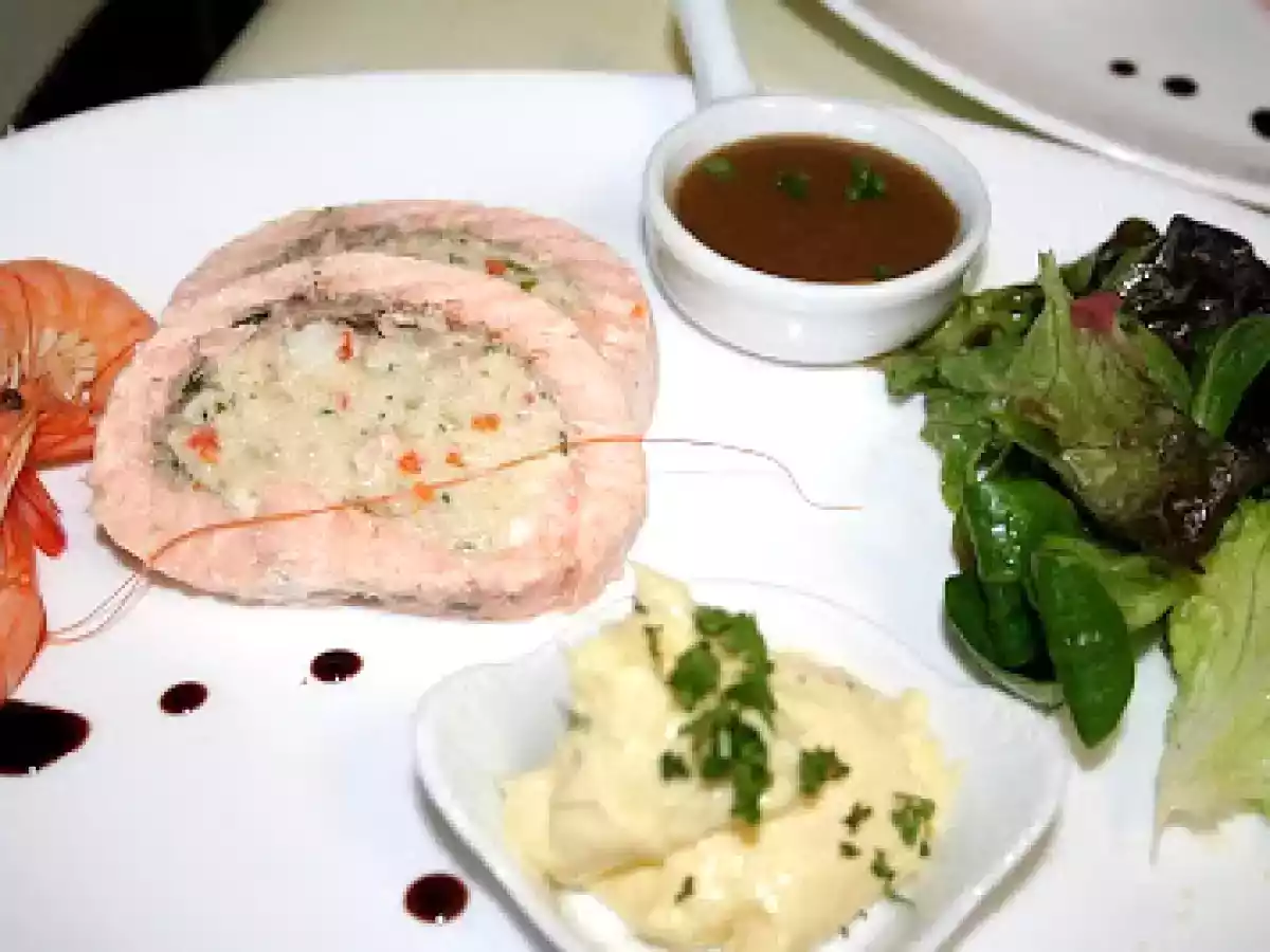 BALLOTTINE DE SAUMON AUX COQUILLES-SAINT JACQUES