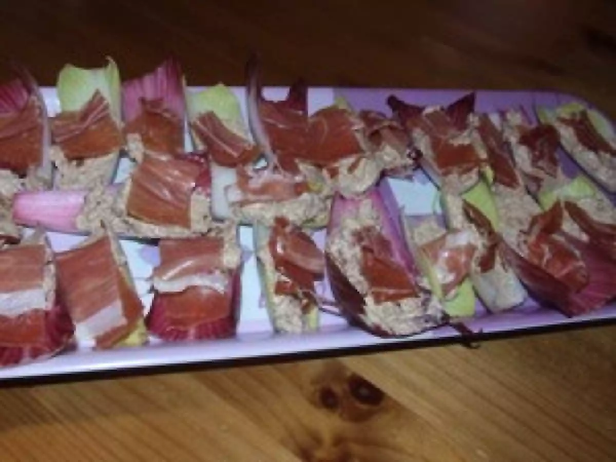 Barquettes d'endives à l'italienne