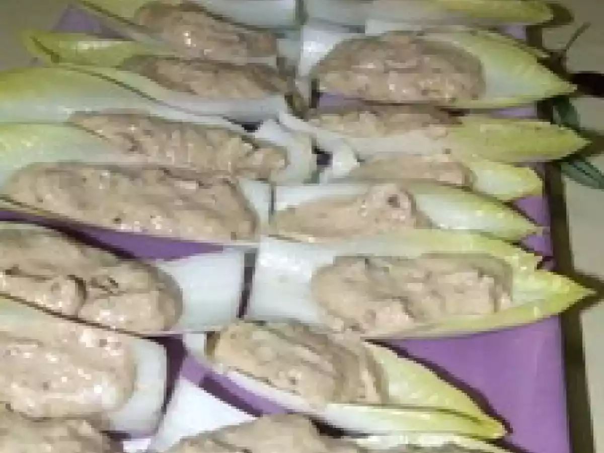 Barquettes d'endives aux rillettes de thon