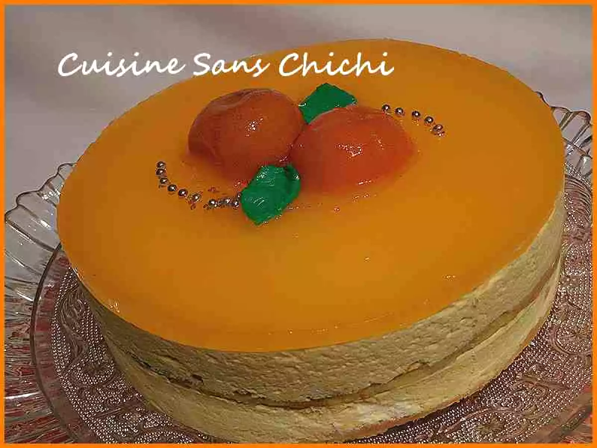 Bavarois à la clémentine et Grand-Marnier sur un biscuit cuillère maison.