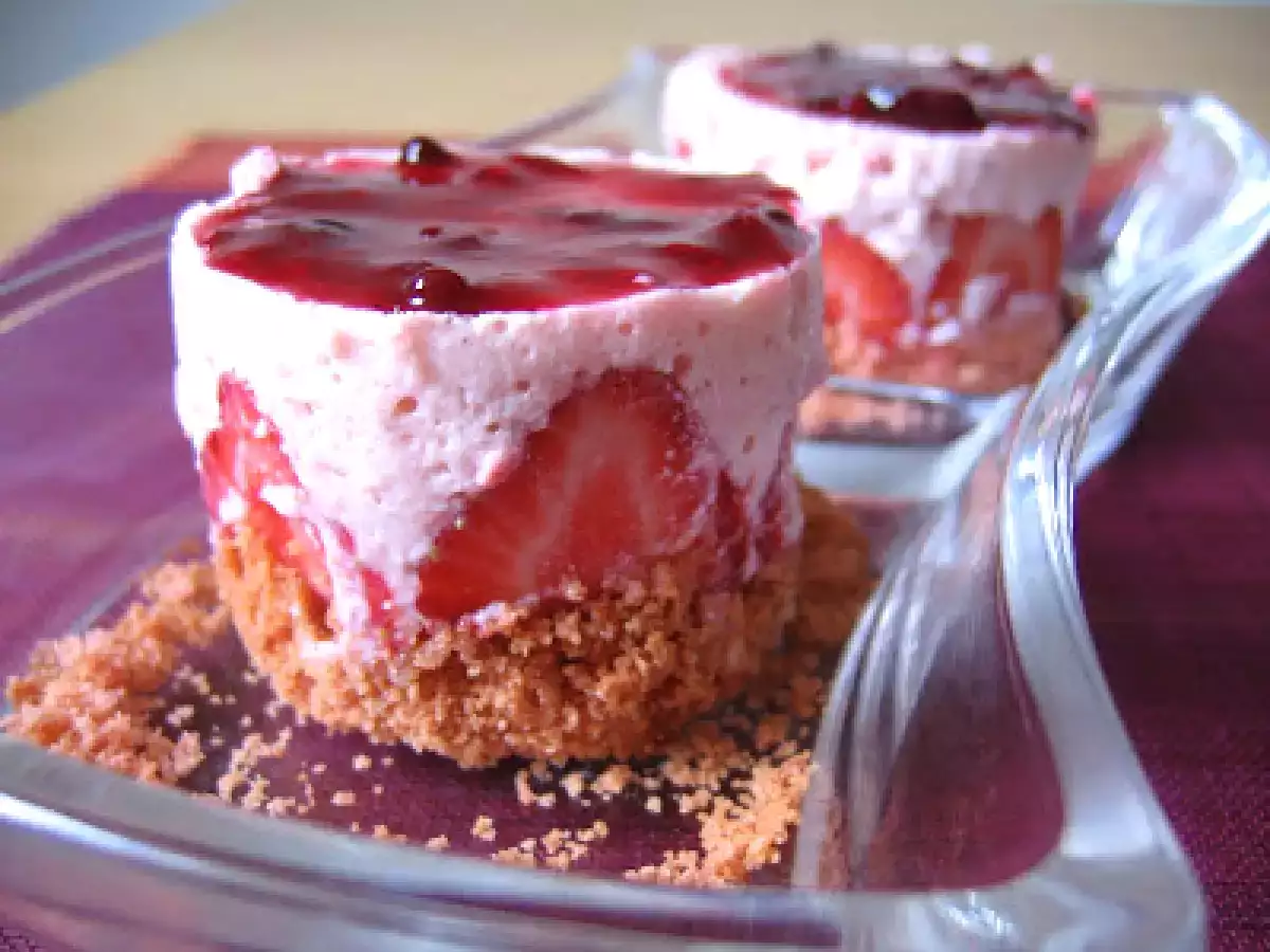 Bavarois aux fraises & confiture aux fruits rouges mentholée - photo 2