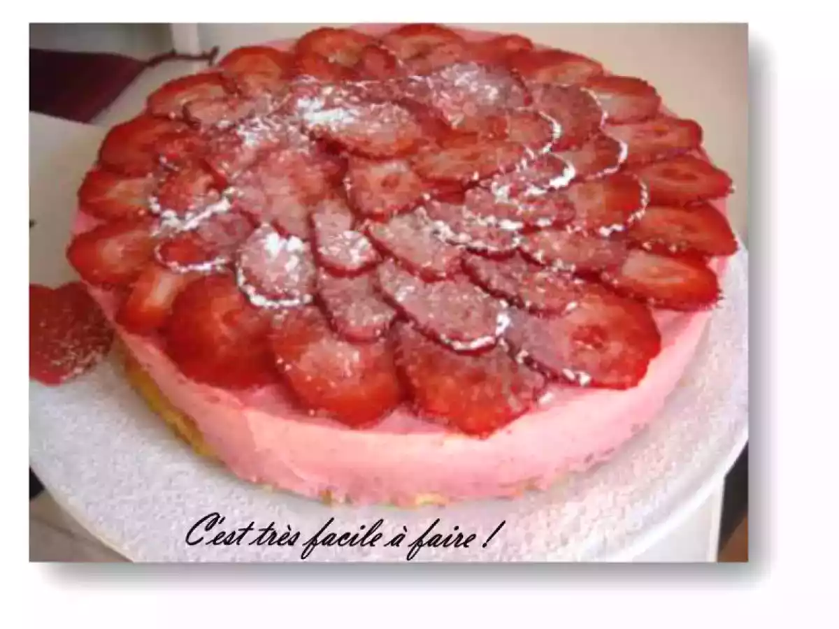 BAVAROIS AUX FRAMBOISES SUR GENOISE