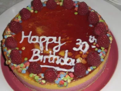 BAVAROIS BICOLORE FRAMBOISE/MANGUE : le gâteau d'anniversaire de Docteur Alex