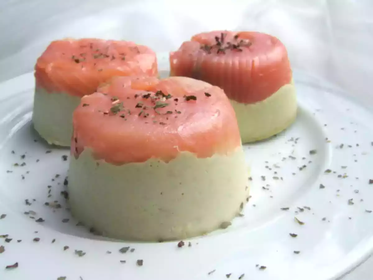 Bavarois de pois cassés au saumon fumé