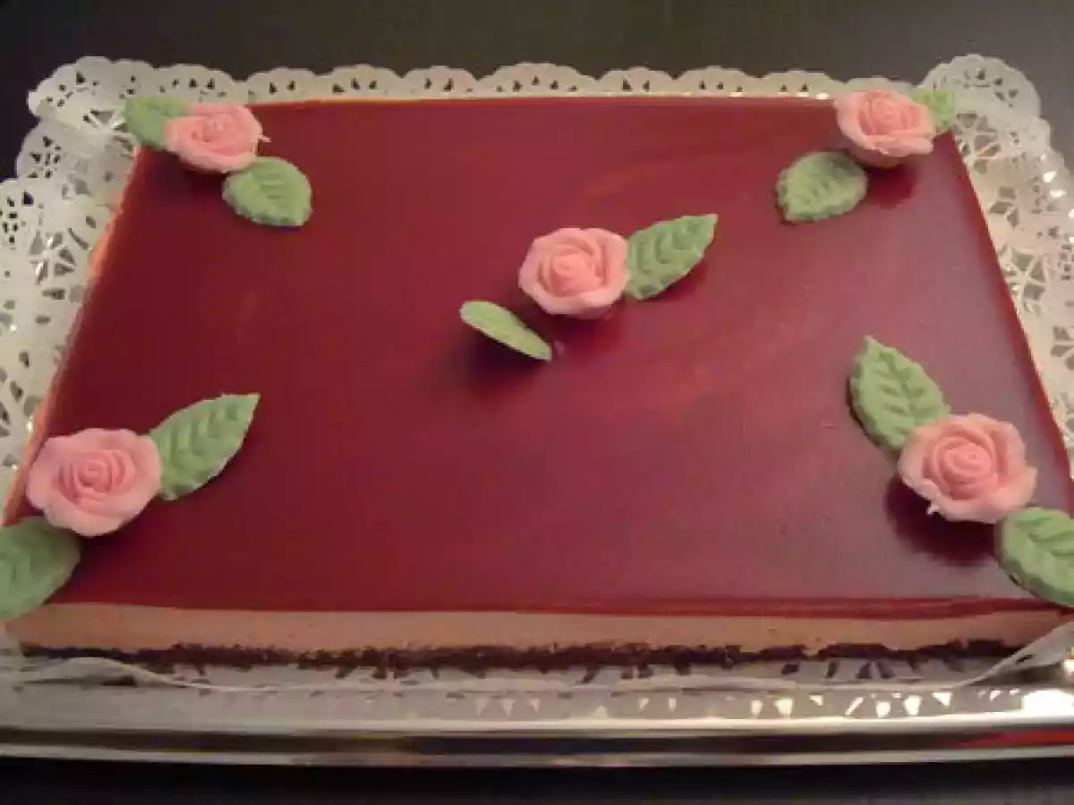 Bavarois fraise sur biscuit sablé au chocolat - photo 2