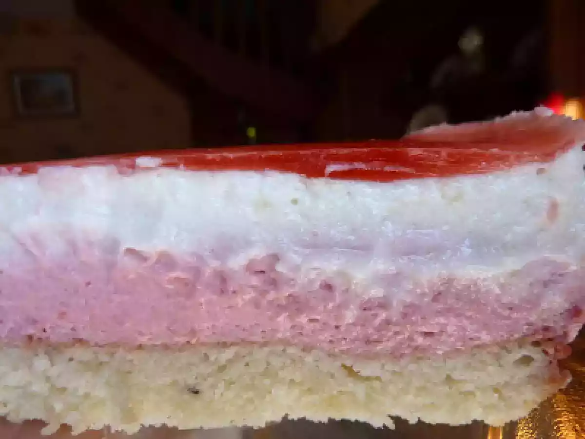 Bavarois framboise/poire sur génoise aux amandes - photo 2