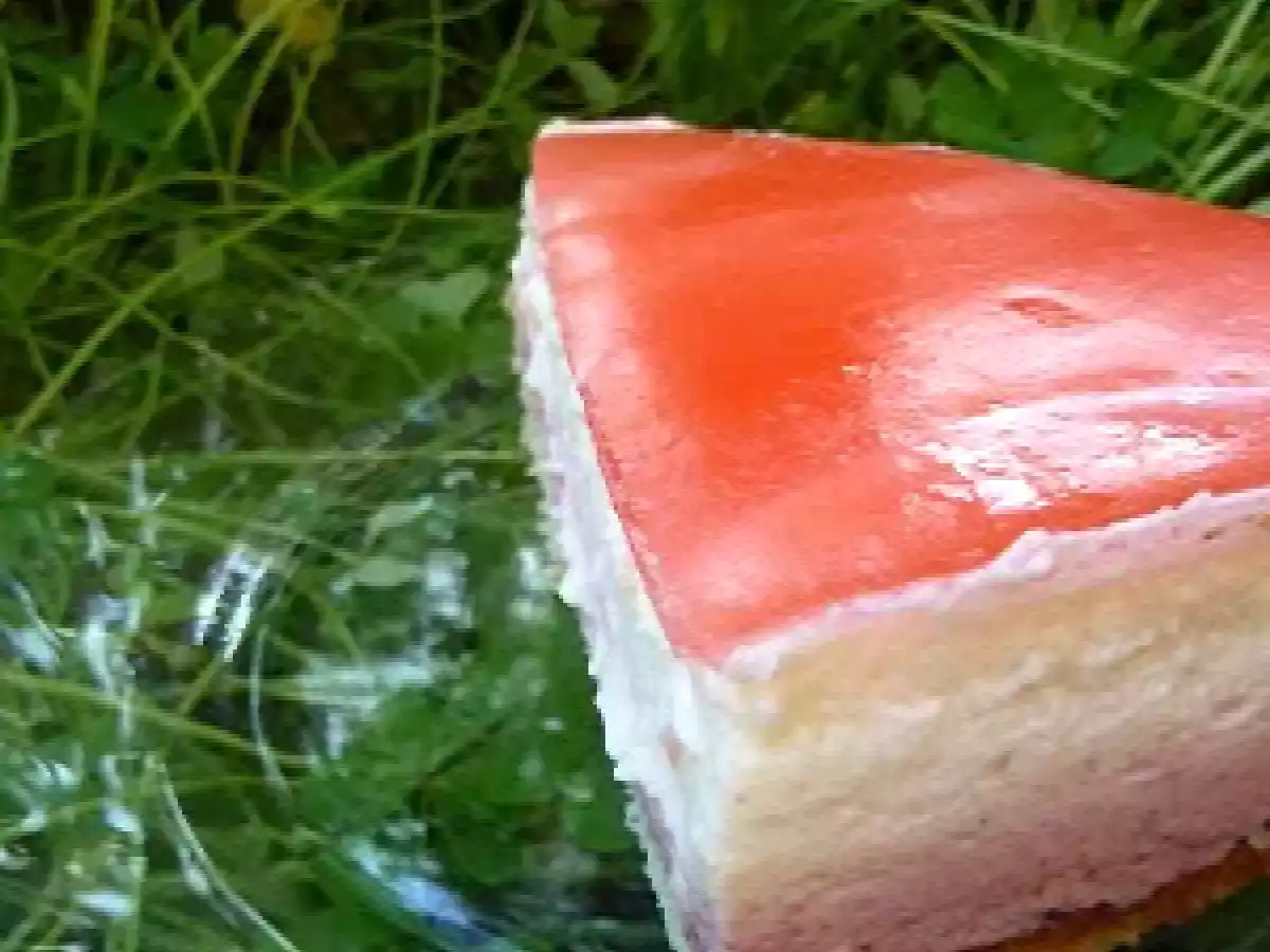 Bavarois framboise/poire sur génoise aux amandes - photo 3