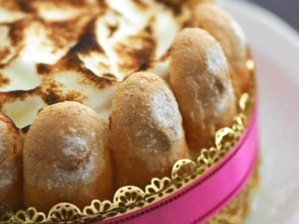 Bavarois meringué à l'ananas, fruit de la passion et noix de coco. - photo 3