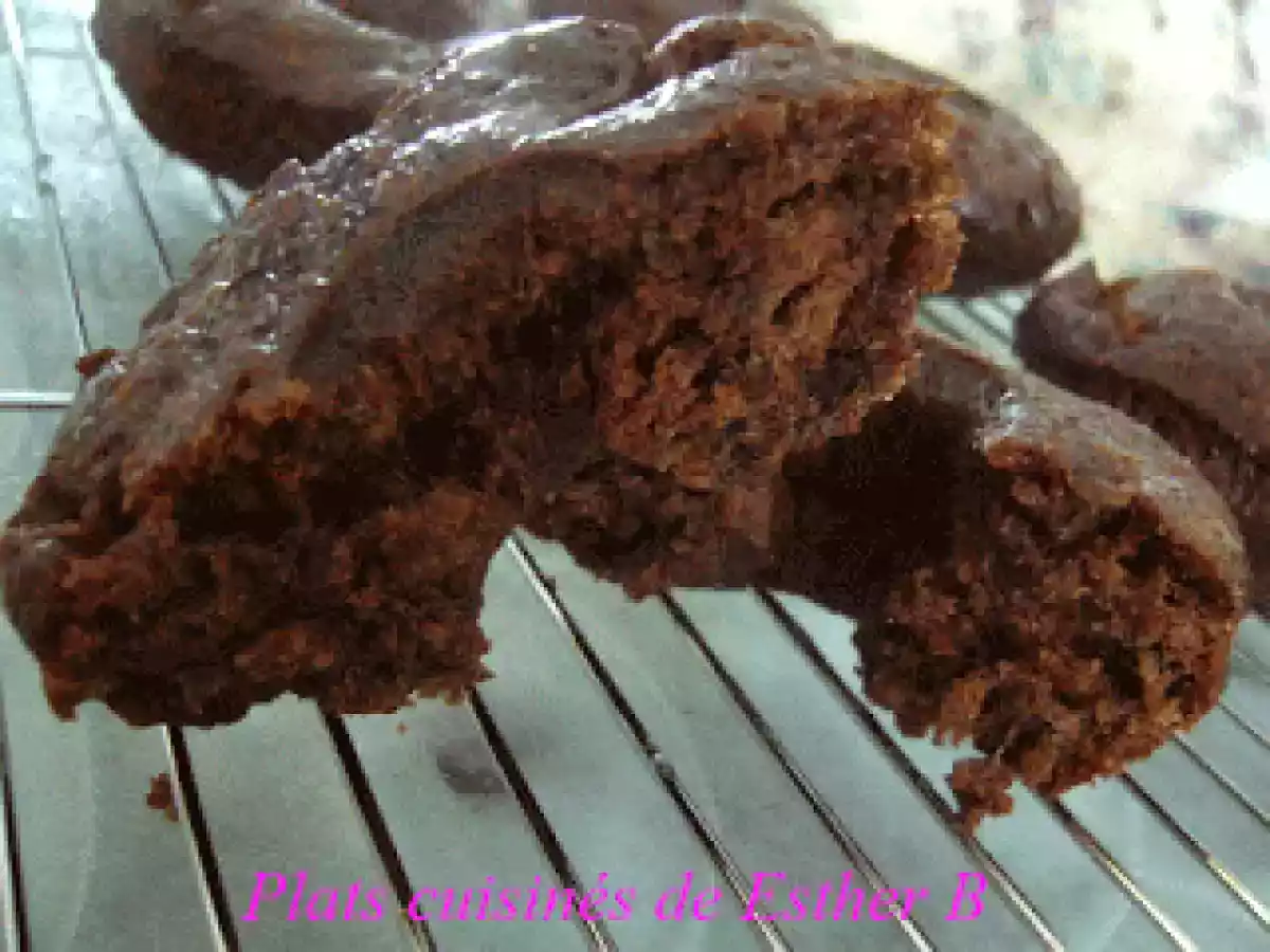 Beignes au chocolat, glacés au miel - photo 2