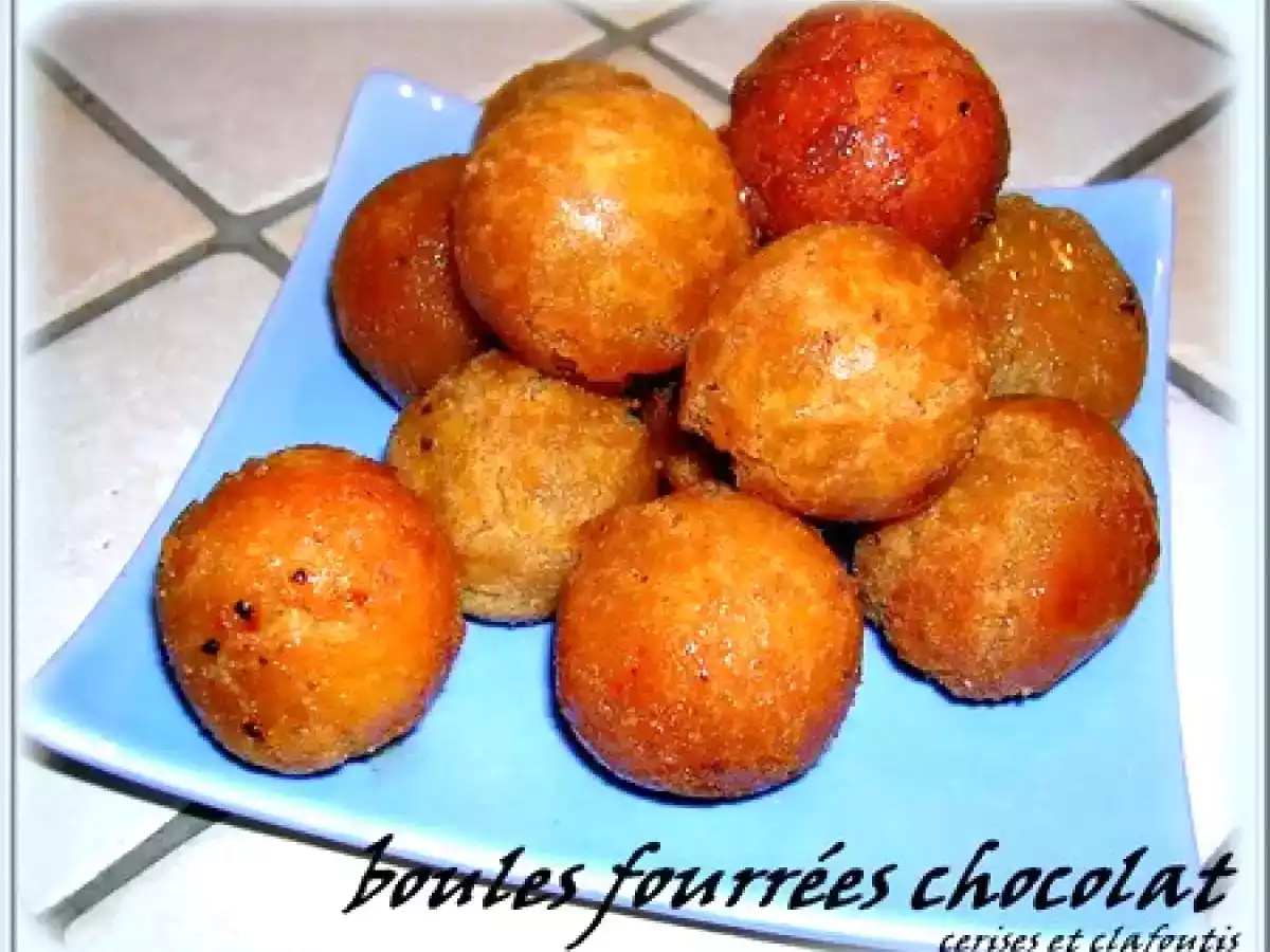 BEIGNETS BOULES FOURRES AU CHOCOLAT