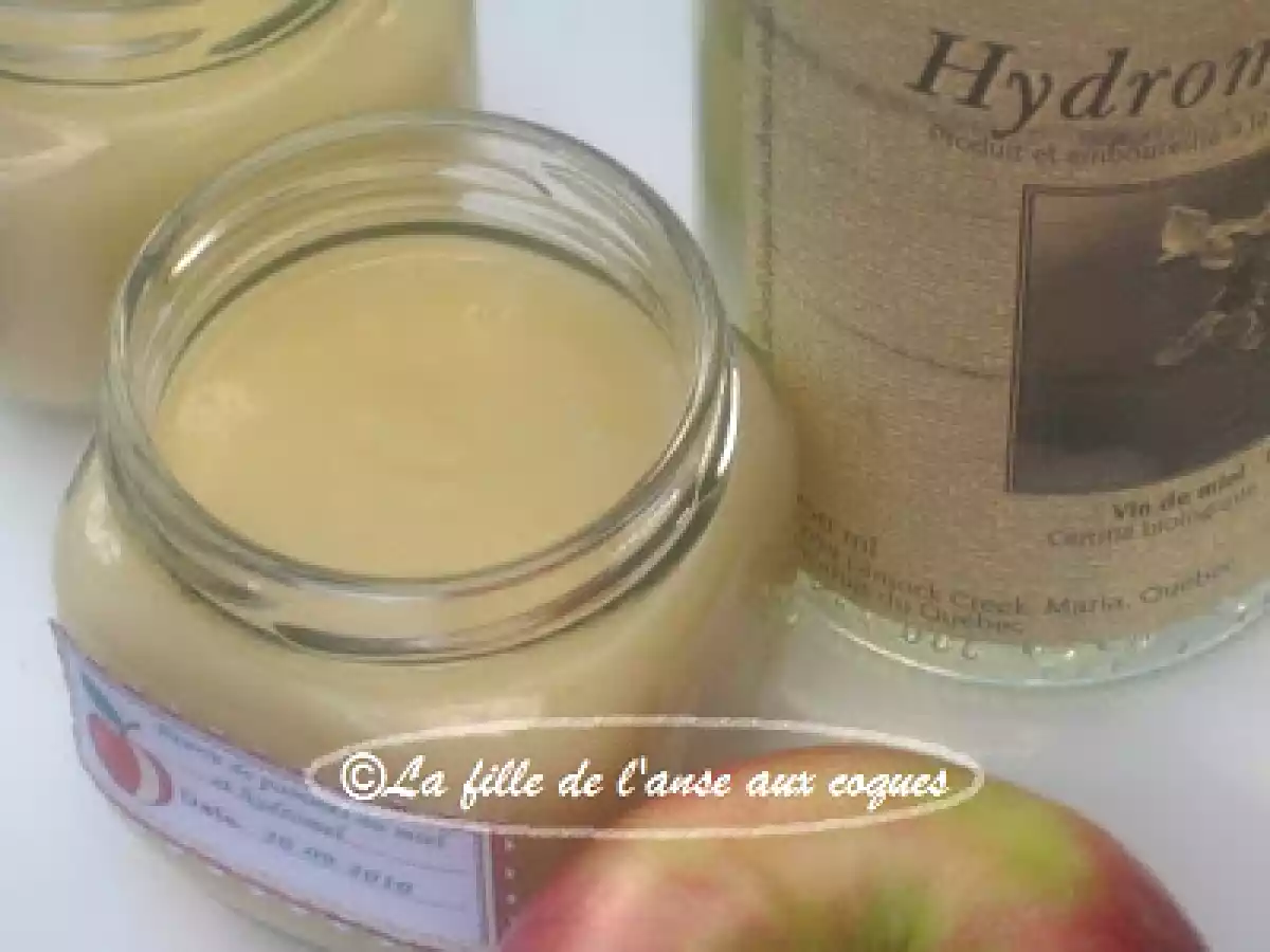 BEURRE DE POMMES AU MIEL ET À L'HYDROMEL