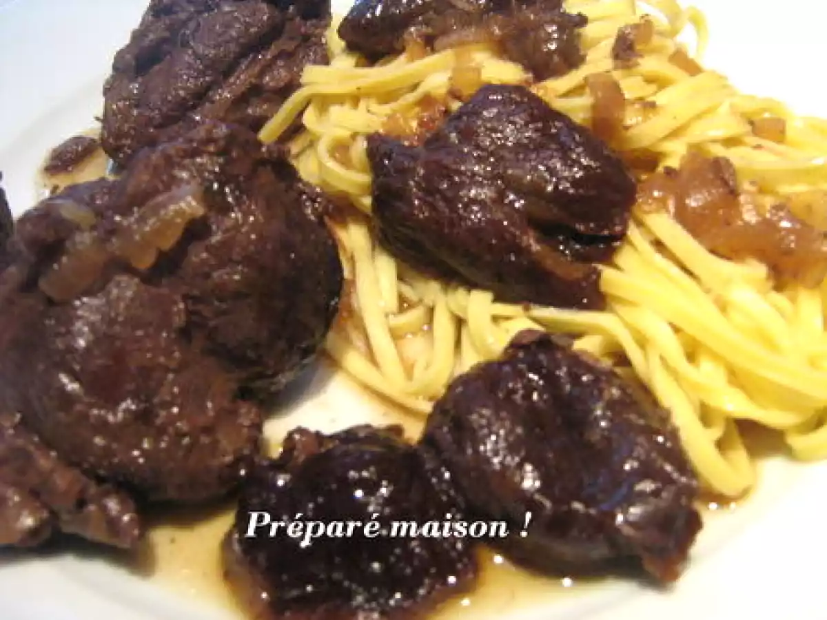 Biche en daube aux pruneaux