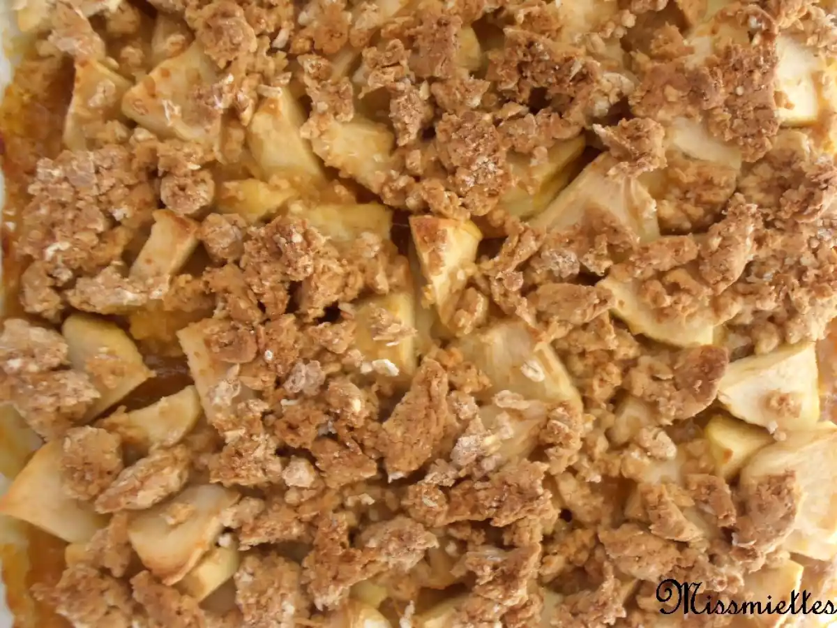 Biscuit à la confiture façon crumble aux pommes - photo 3
