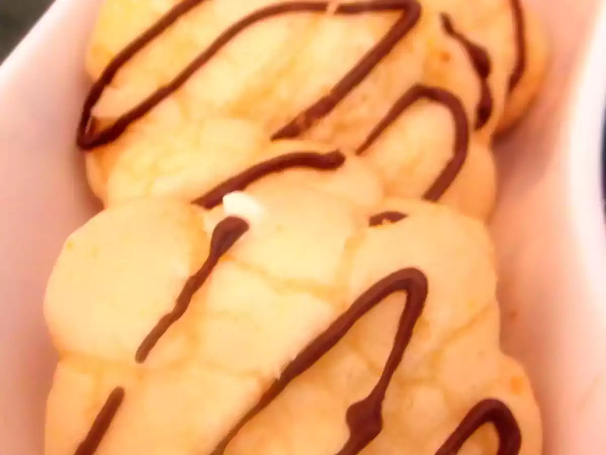 Biscuits à la presse à gâteaux.