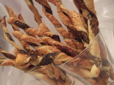 Biscuits apéritifs au chorizo et torsades aux graines de pavot