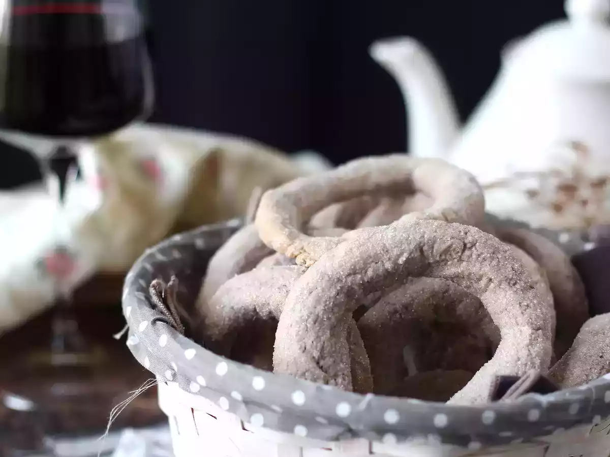 Biscuits au vin rouge : la recette italienne que tout le monde devrait connaître!