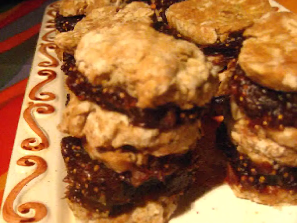 Biscuits de grand-mère à l'avoine aux dattes et aux figues