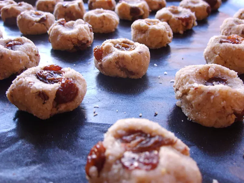 Biscuits Flocons d'Avoine, Coco Amande et Raisins. (Sans oeuf, sans gras, sans sucre...)