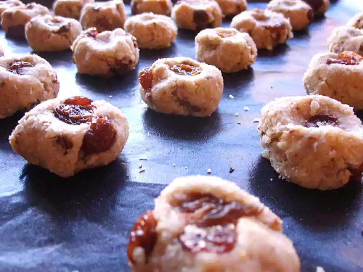 Biscuits Flocons d'Avoine, Coco Amande et Raisins. (Sans oeuf, sans gras, sans sucre...)