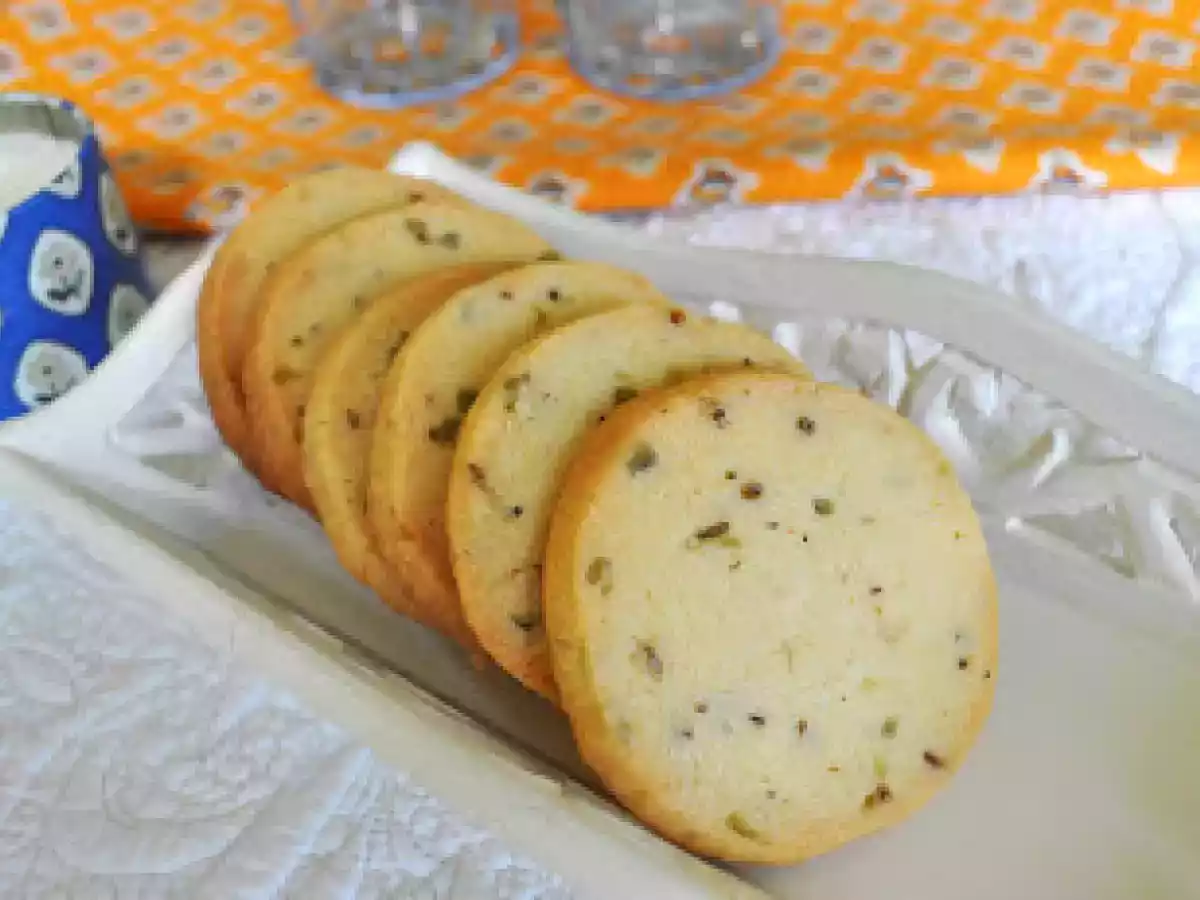 Biscuits sablés à l'angélique confite et aux graines d'anis