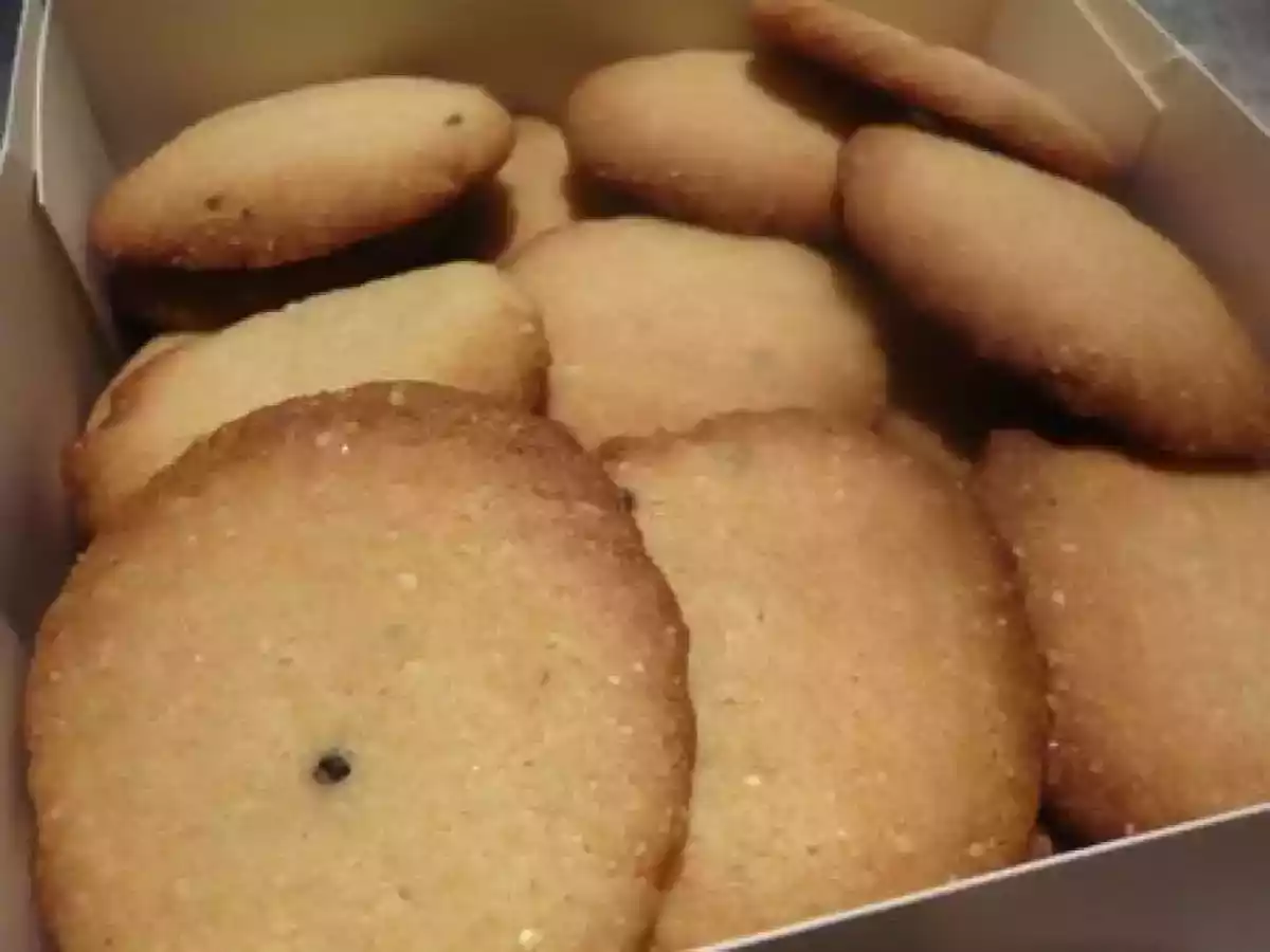 Biscuits sablés à la cardamome et au miel