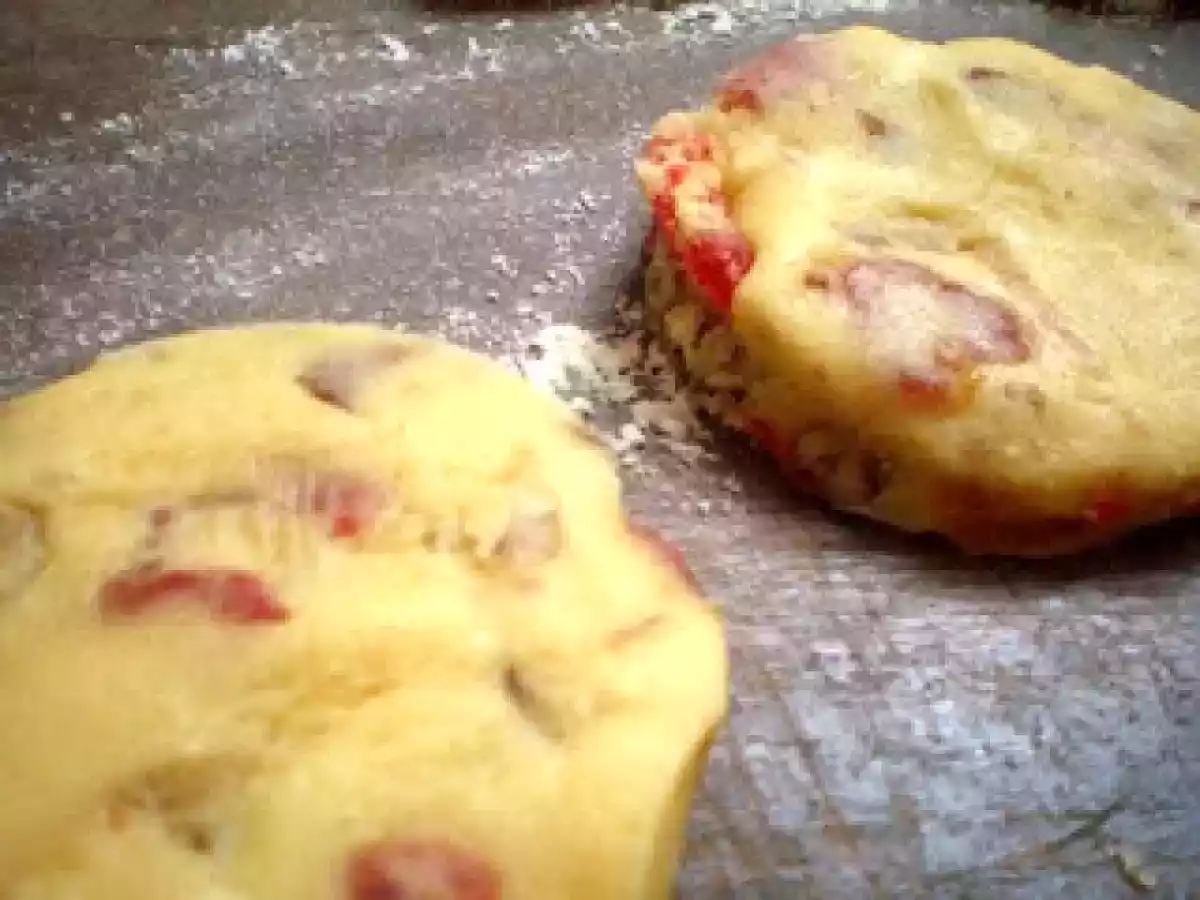 BISCUITS SABLéS BRETONS aux NOIX de PéCAN, KUMQUATS et FRAISES CONFITS