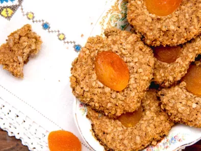 Biscuits santé aux flocons d'avoine et abricots secs