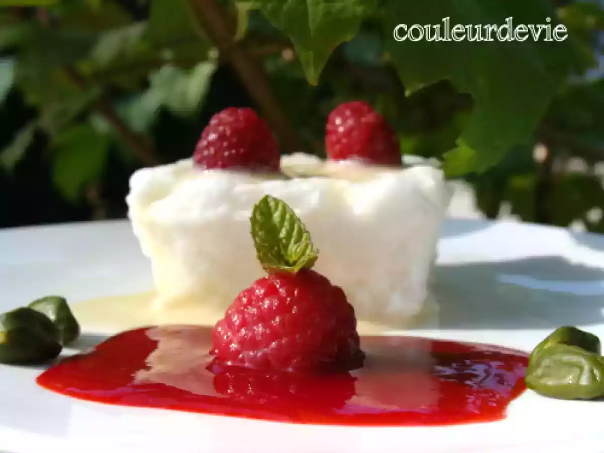 Blanc-manger de blanc d'oeuf, vanillé aux framboises - photo 3