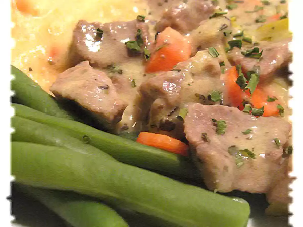 Blanquette de veau au vin blanc et aux fines herbes