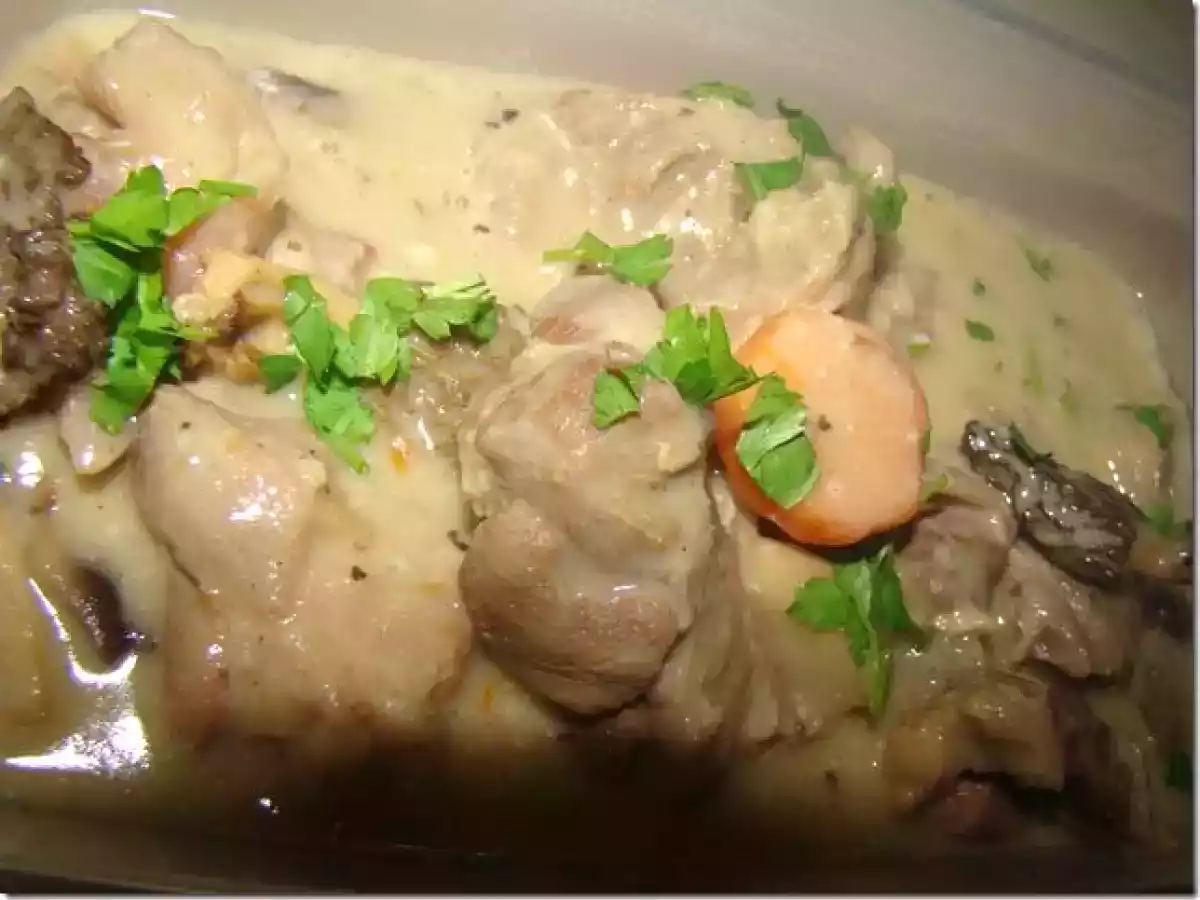 Blanquette de veau aux morilles facile et légère, accompagnée de son riz pilaf