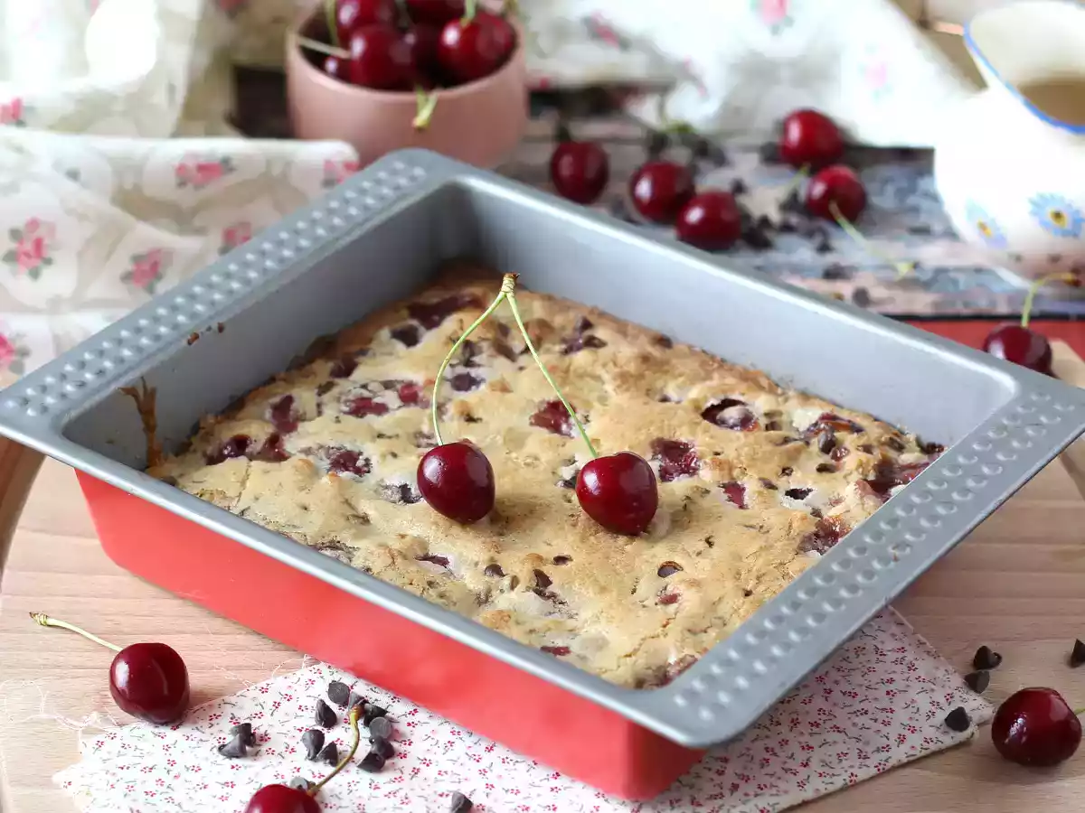 Blondie cerises et chocolat, le gâteau croquant et fondant parfait - photo 4