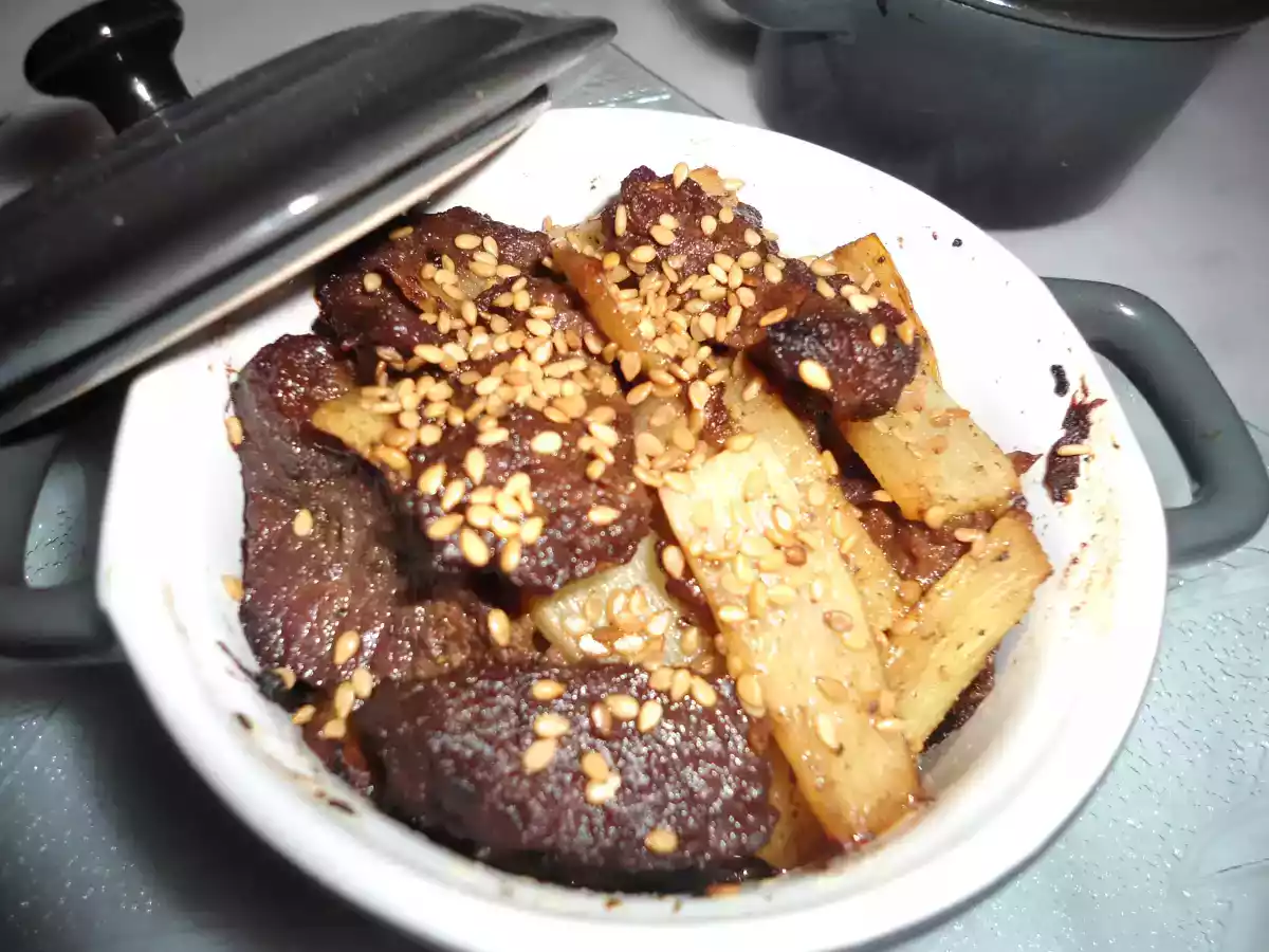 BŒUF AU CARAMEL ET POUSSES DE BAMBOU