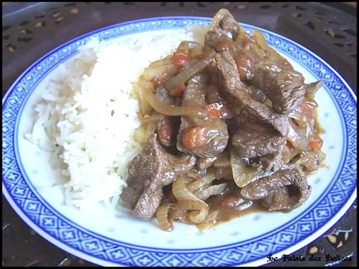 Boeuf chinois aux oignons et cinq parfums