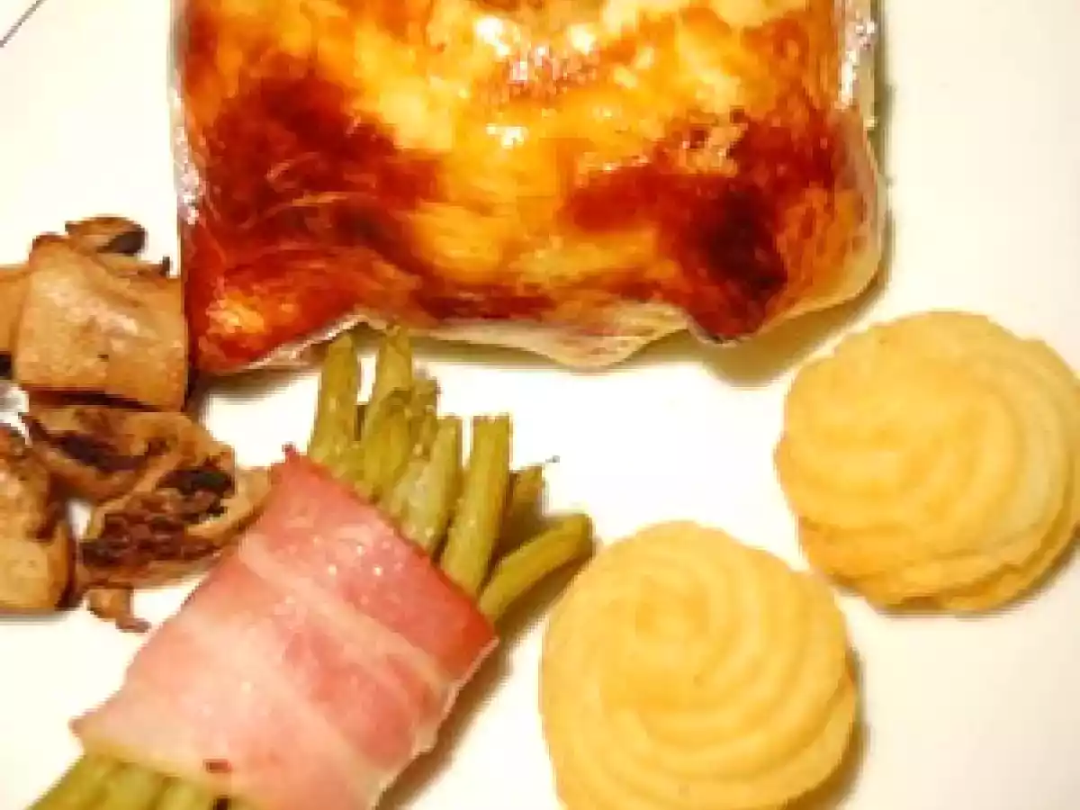 Boeuf en feuilleté, aux cèpes et foie gras
