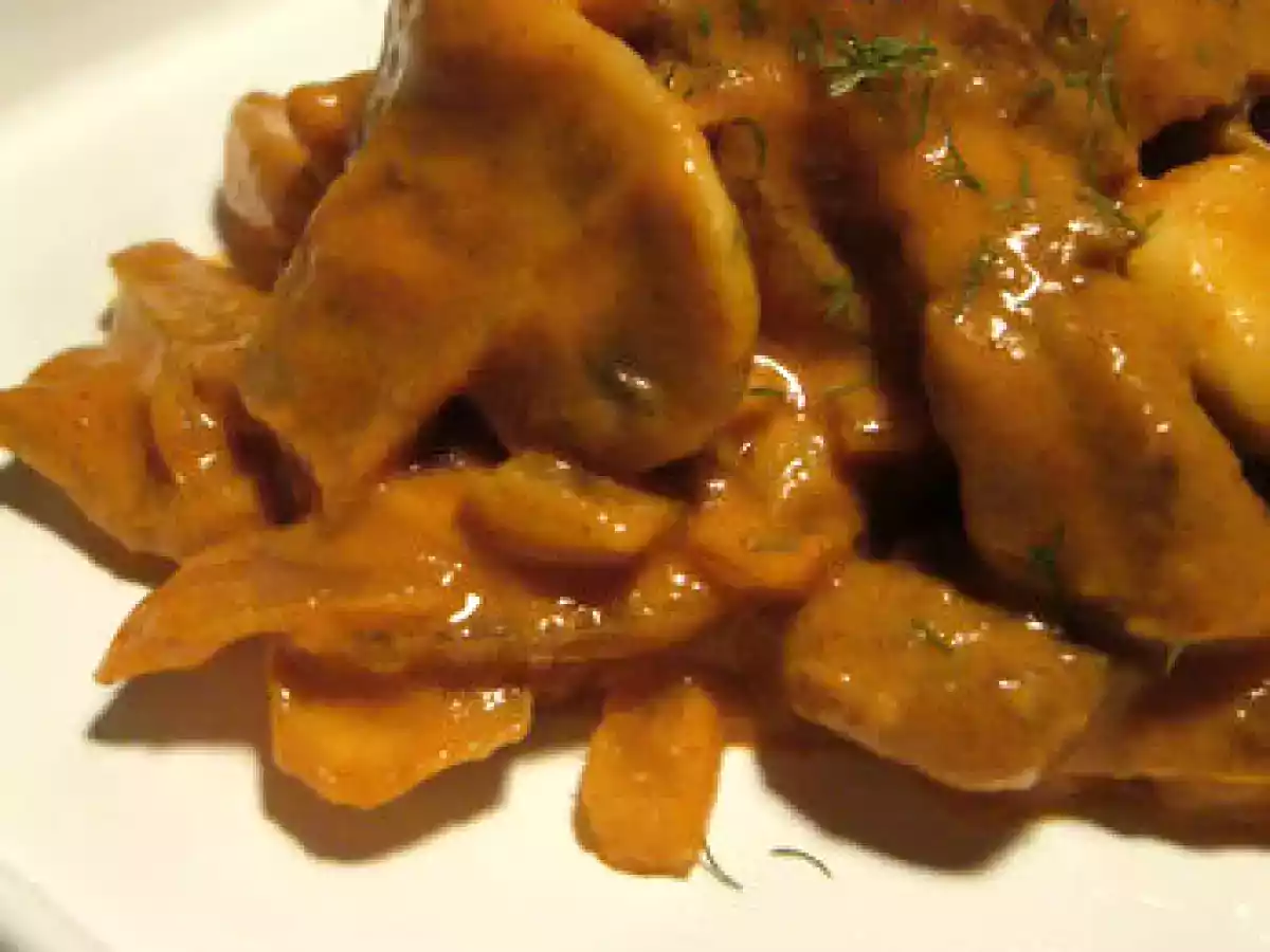 Boeuf Strogonoff flambé à la vodka