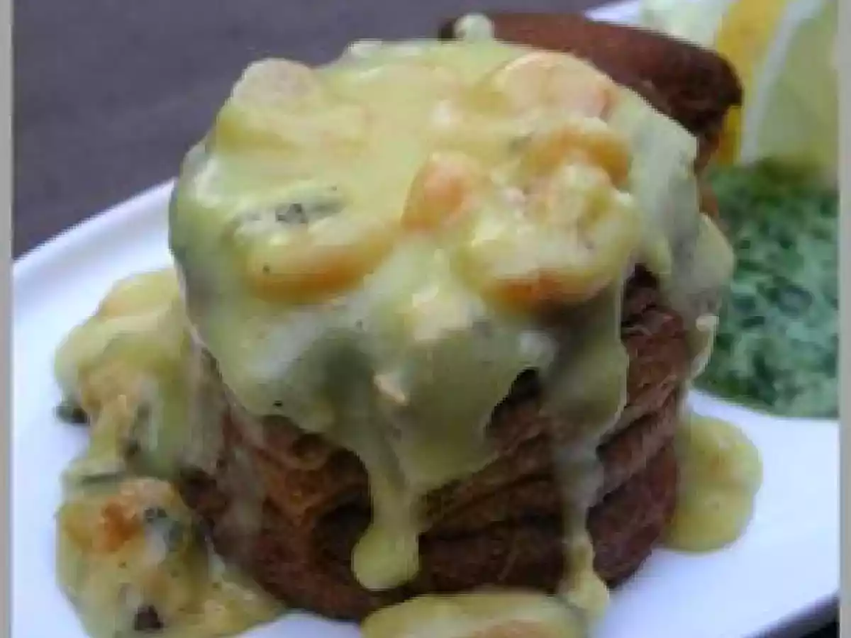 Bouchée à la reine aux fruits de mer et aux épinards