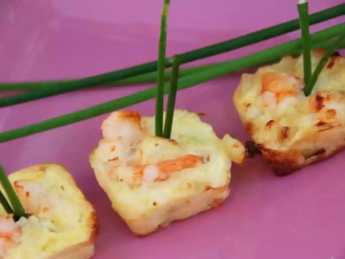 Bouchées à l'indienne, crevettes, pommes granny, curry