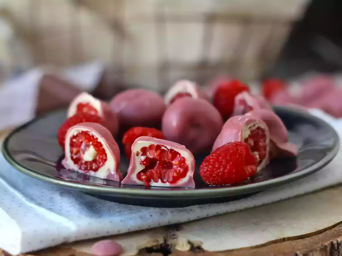 Bouchées à la framboise, chocolat blanc et chocolat ruby façon Franui - photo 4