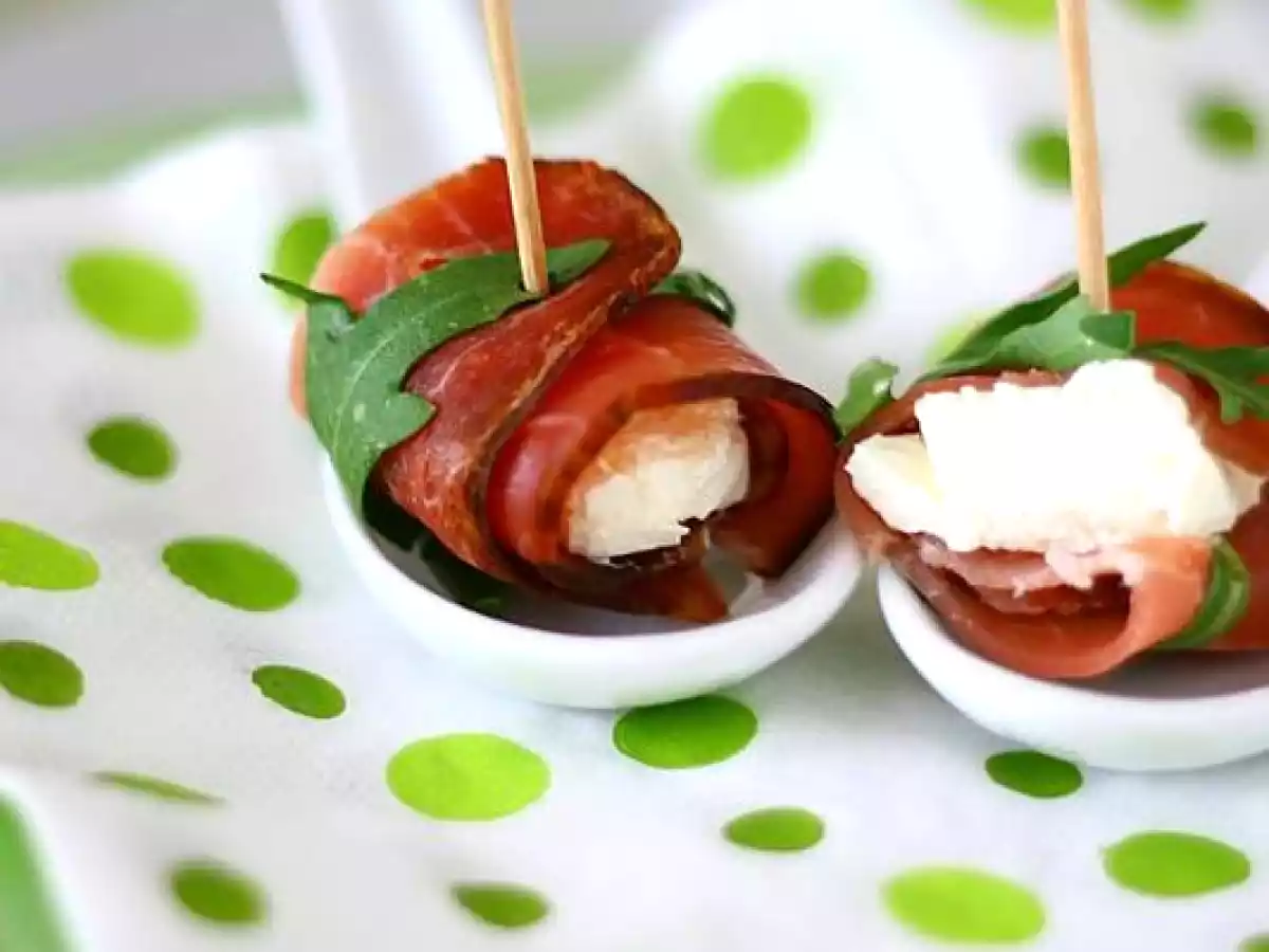 Bouchées apéritives au jambon de montagne et fromage frais