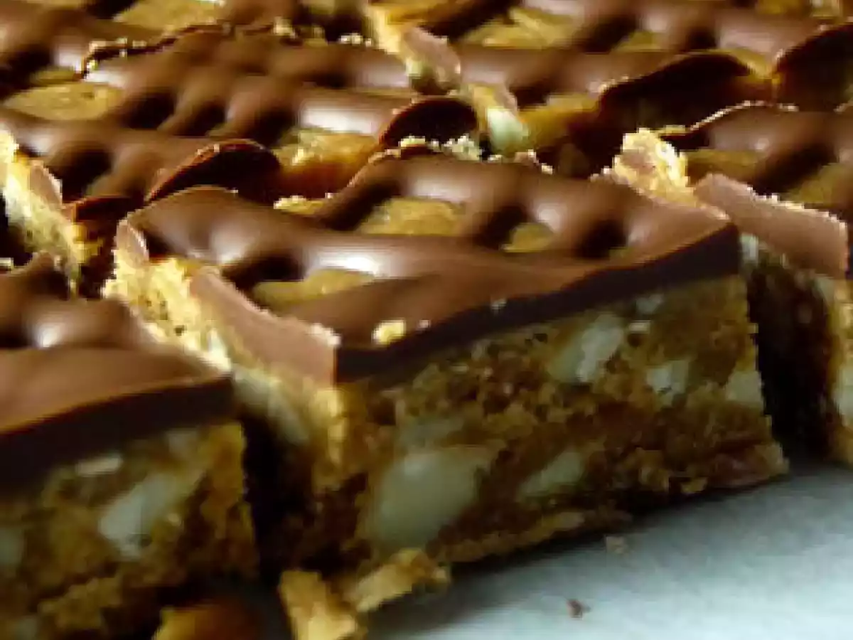 Bouchées au caramel moelleux & amandes