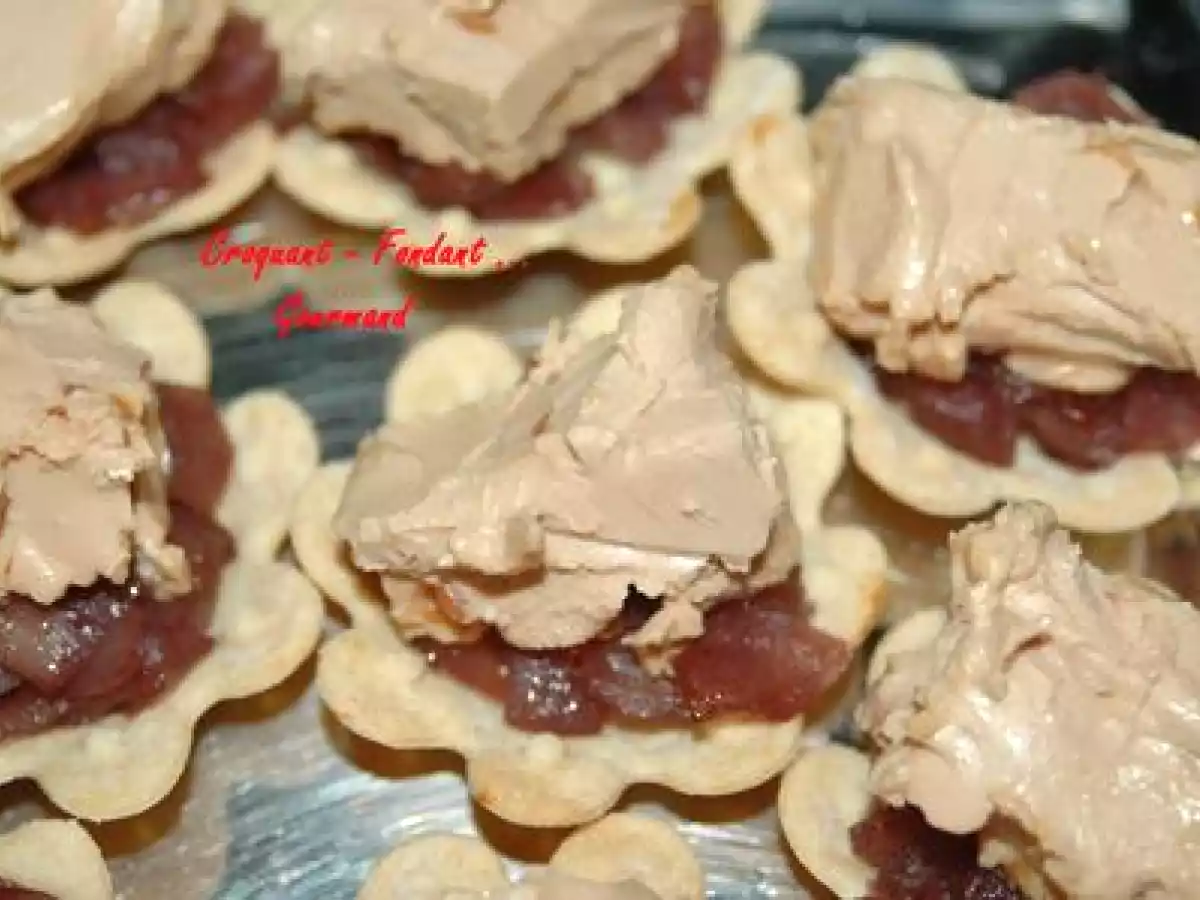 BOUCHÉES au CONFIT d'OIGNONS et FOIE GRAS - photo 2