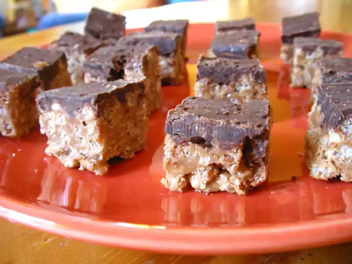 Bouchées au mars et au riz soufflé