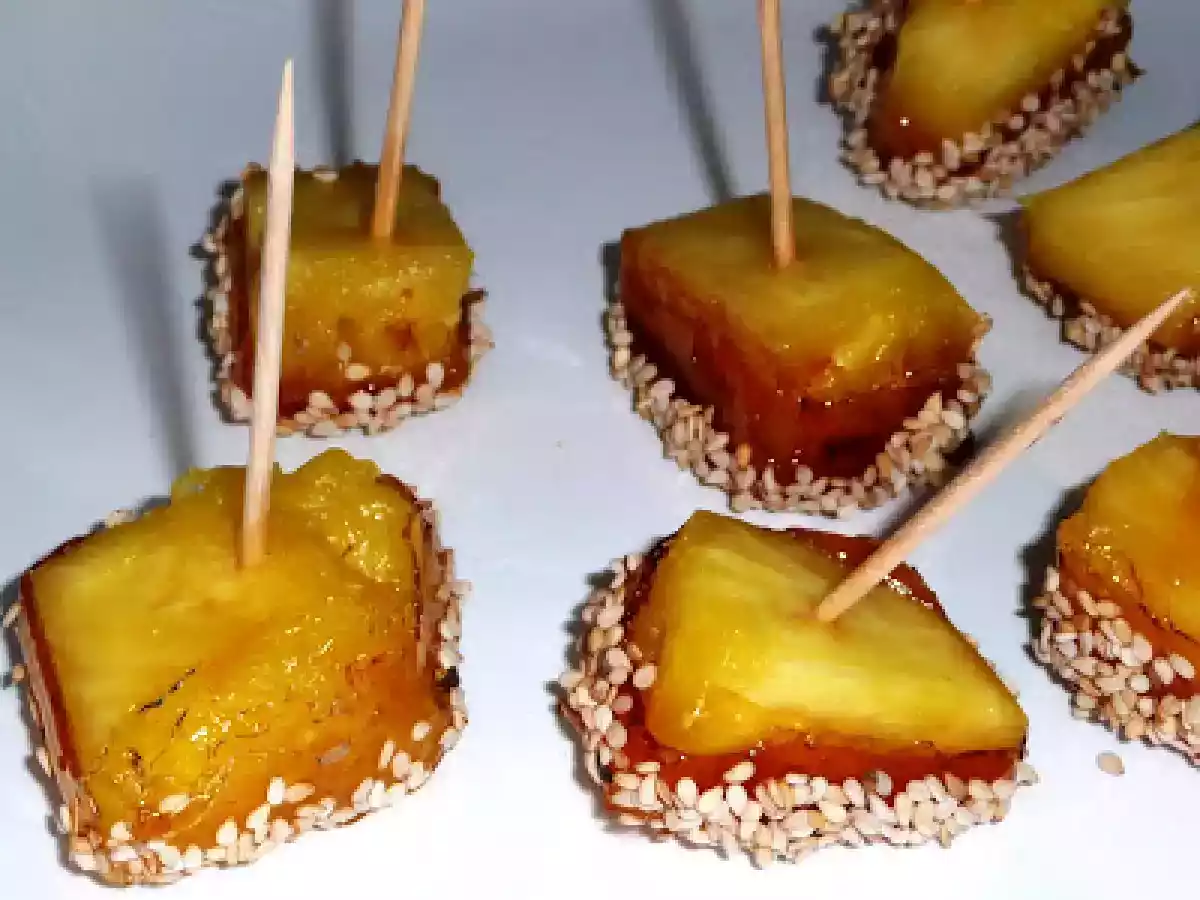 Bouchées d?ananas au caramel de sésame - photo 2